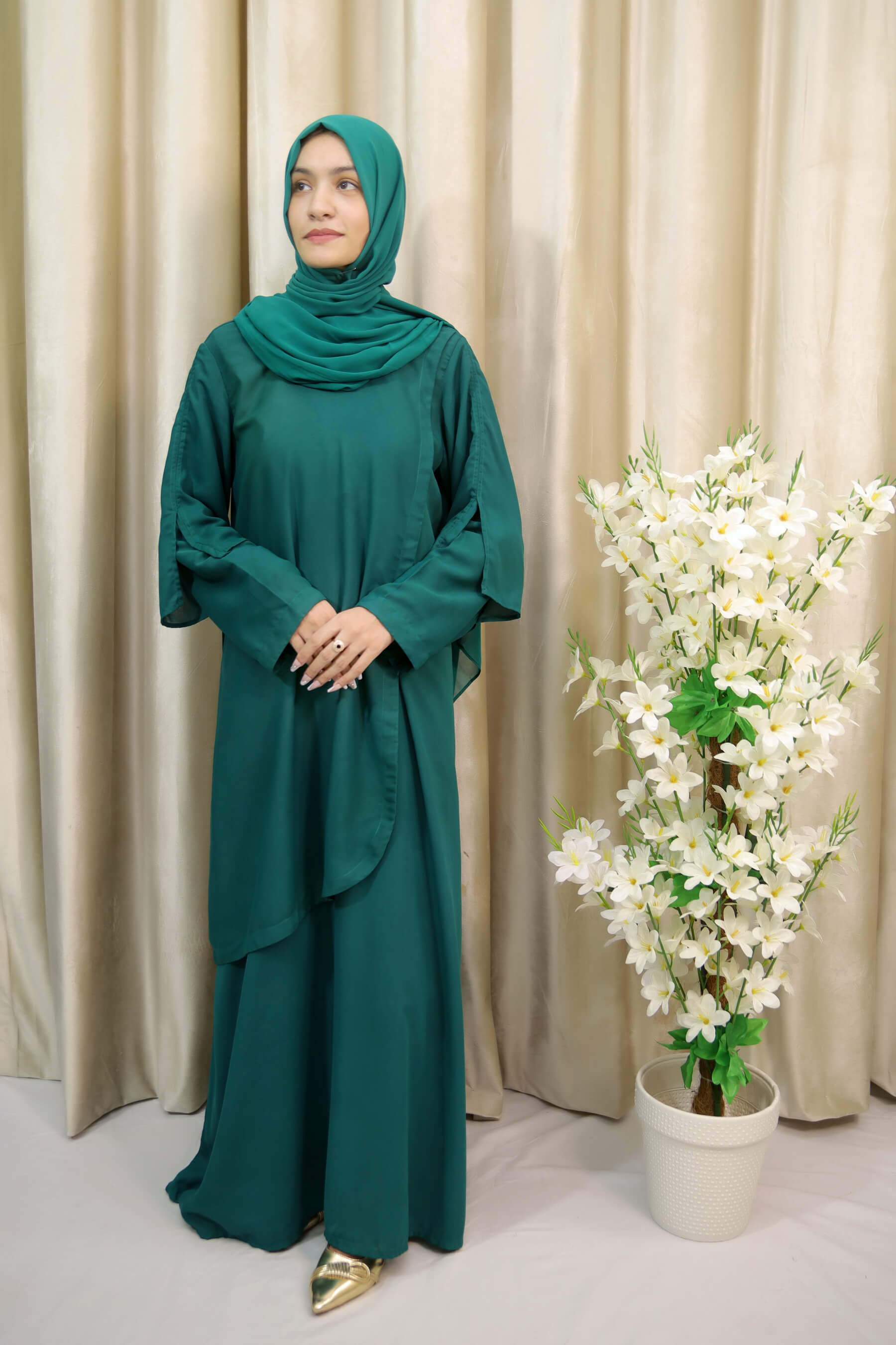 Amina - Green Maxi Dress – Stylish Layered Abaya for Modest Wear UK