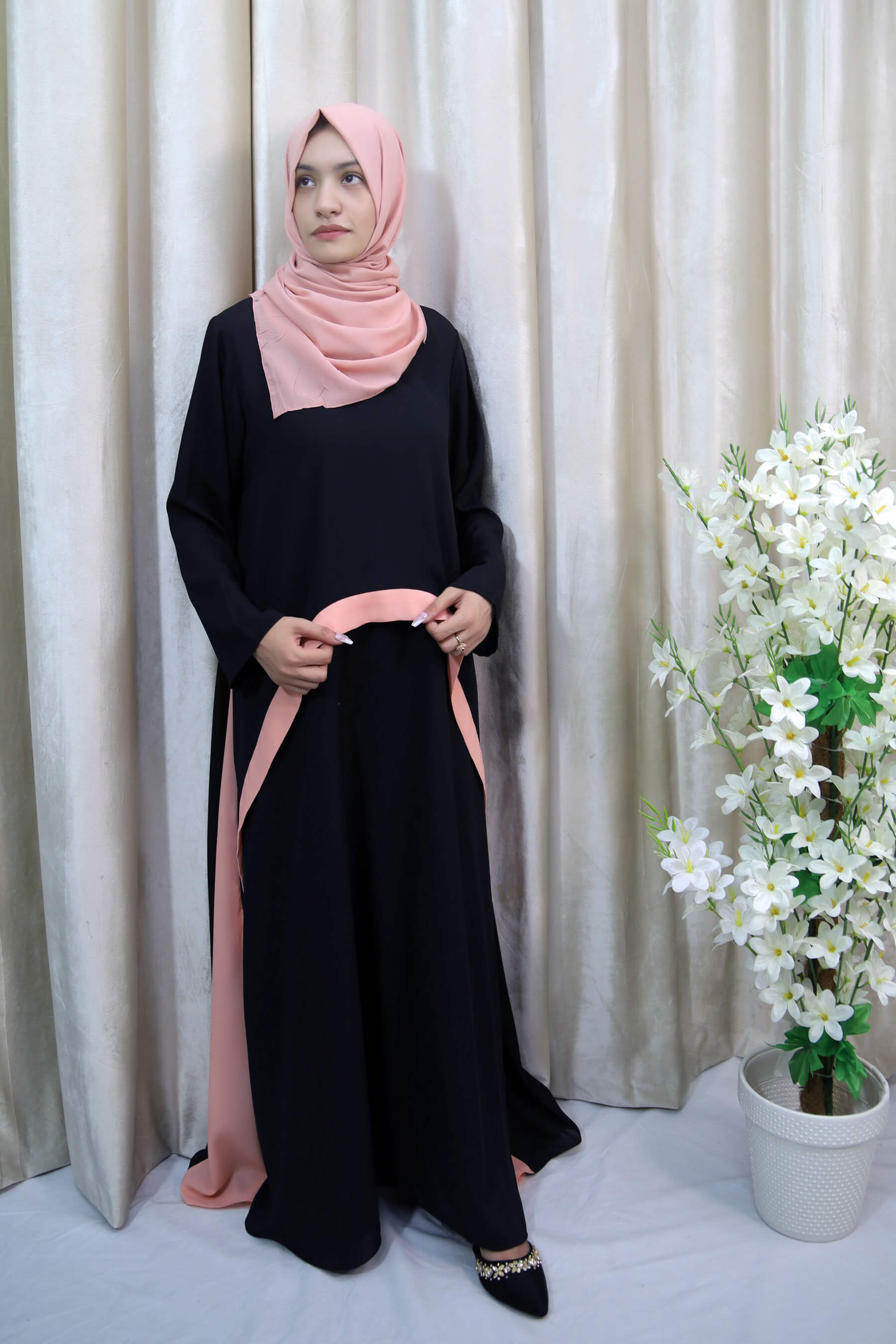 Sophie - Black Abaya with Soft Pink Contrast – Modest Maxi Dress in UK