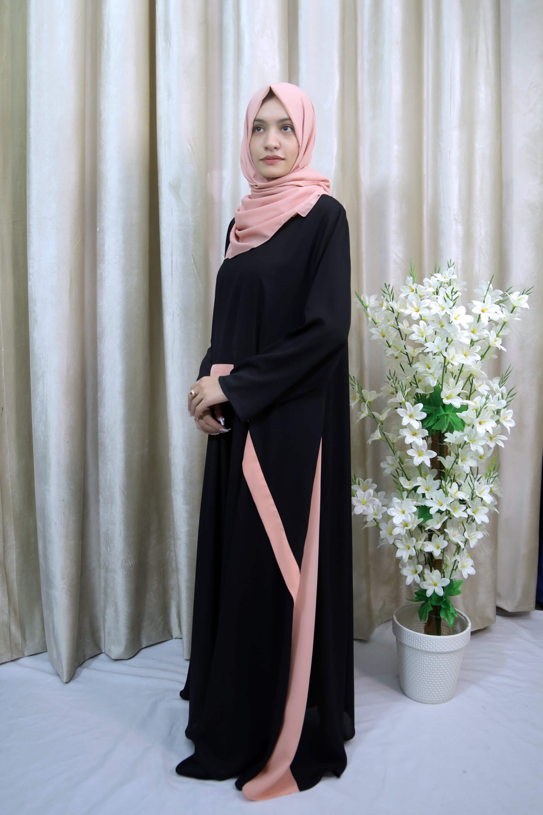 Sophie - Black Abaya with Soft Pink Contrast – Modest Maxi Dress in UK