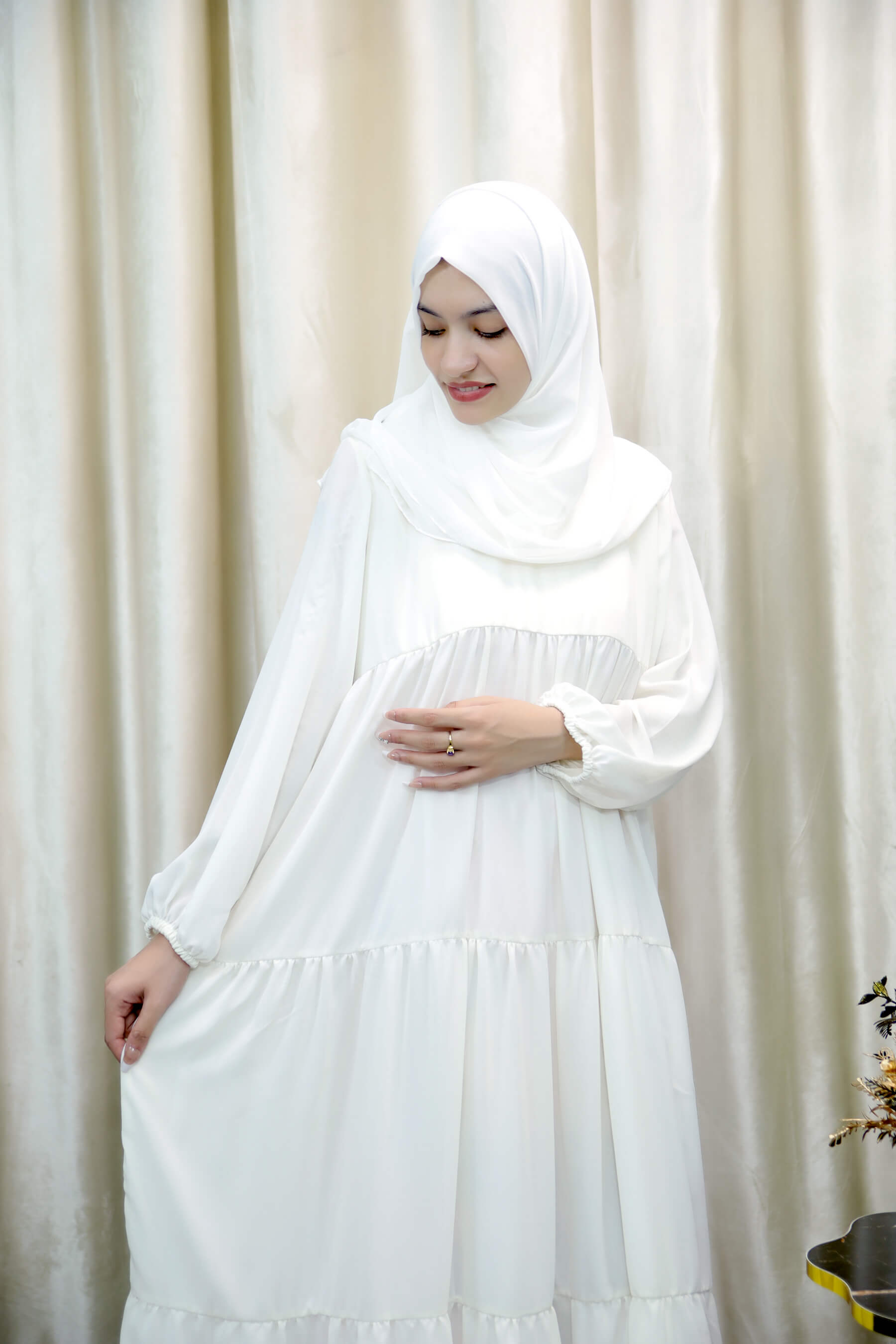 Nadrah - Elegant White Tiered Abaya Dress – Modest Georgette Maxi for Women in UK